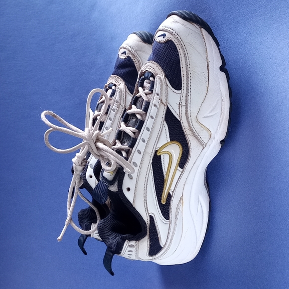 Nike Shoes - Womens Vintage Rare 1998 Nike Air Sidestep Shoes